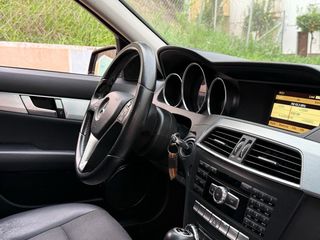 Mercedes-Benz Clase C220cdi