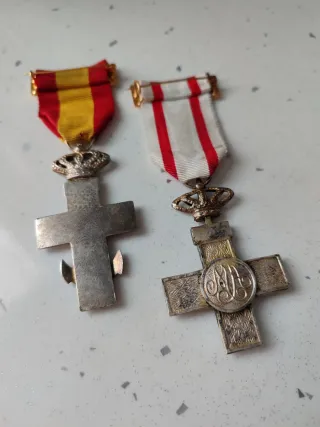 Medalla naval y aeronáutico 1época rey juan carlos