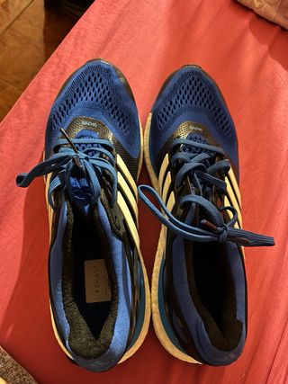 Zapatillas Adidas Boost Negras y Azules