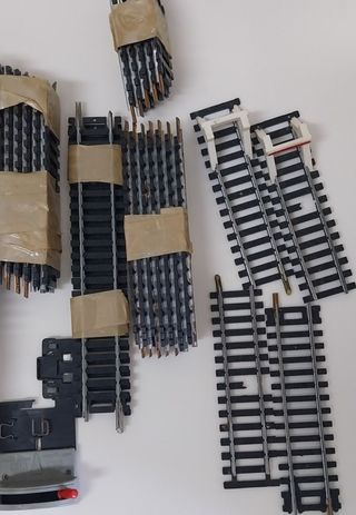 Conjunto de material de modelismo ferroviário Lima