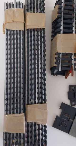 Conjunto de material de modelismo ferroviário Lima