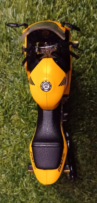 Miniatura Moto Honda 17x5x9cm