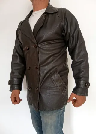 Tres cuartos cuero Daniel Hechter S Medidas indica