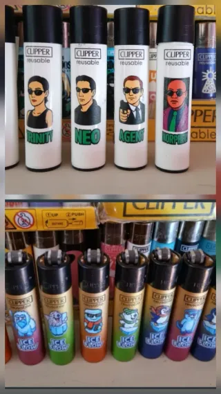 Confezione da 12 accendini Clipper