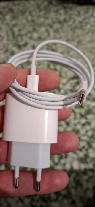 Cargador Apple iPhone 15/16 USB-C