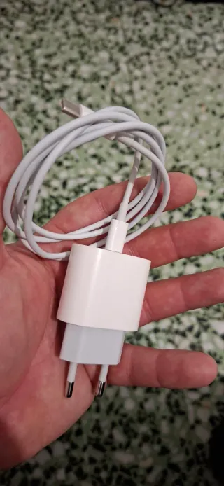 Cargador Apple iPhone 15/16 USB-C