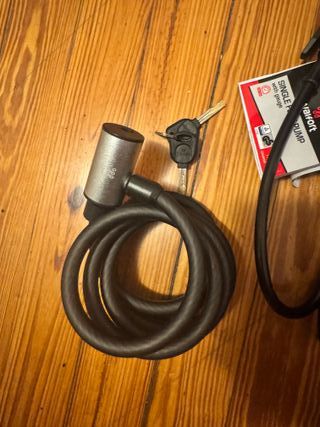 Candado para bicicleta + Bomba de aire con manómet