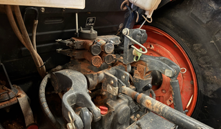 Tractor Kubota M8560DTQ - Pocas Horas SIN ADBLUE