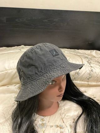 Nike Jordan DC3687 : Cappello da pescatore grigio