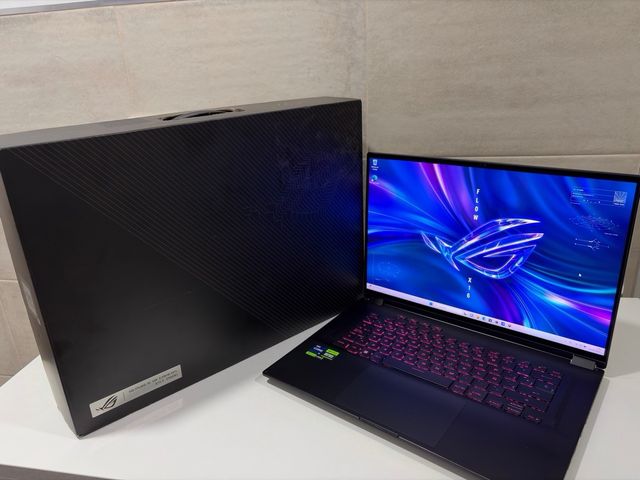 Asus RTX i9 1TB 240Hz Táctil