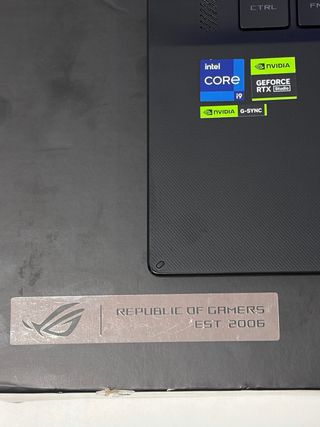 Asus RTX i9 1TB 240Hz Táctil