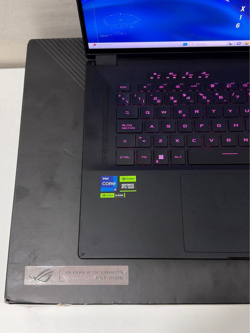 Asus RTX i9 1TB 240Hz Táctil afbeelding 6