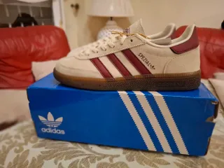 Zapatillas Adidas Handball Spezial Beige/Rojo
