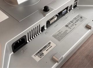 Monitor Dell 19” LCD