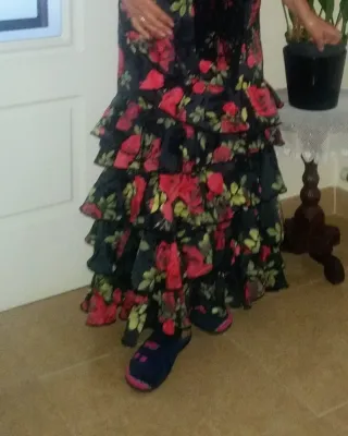 Falda Sevillanas  tll M estampada Con volante