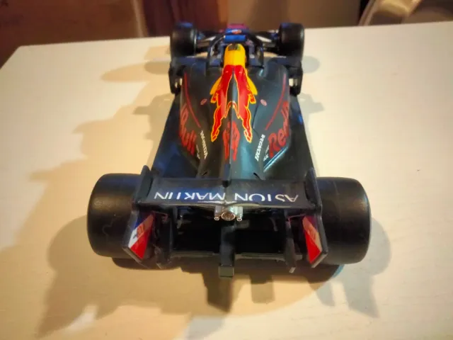 Bburago RB15 Aston Martin Red Bull 1/24