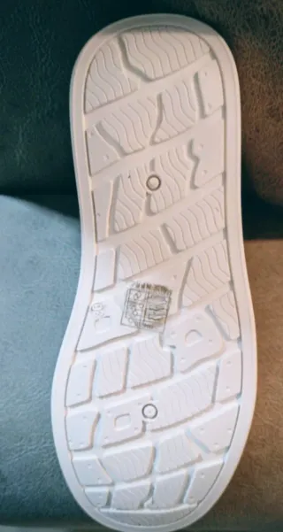 Zapatillas blancas con corazones Del 37 al 40