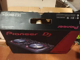 Controlador DJ Pioneer DDJ-WeGO-K Mesa mezclas.
