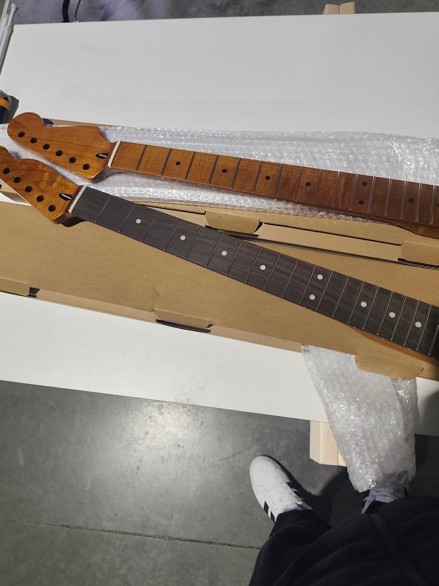 Mastil Guitarra ST (2 unità)