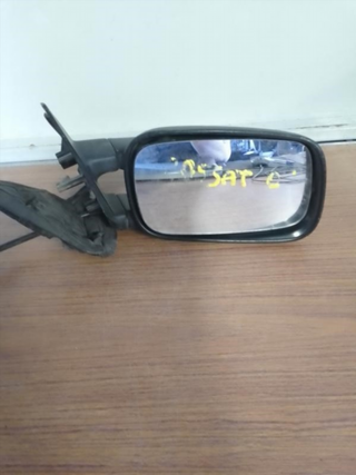 Retrovisor derecho Volkswagen Passat (B3,