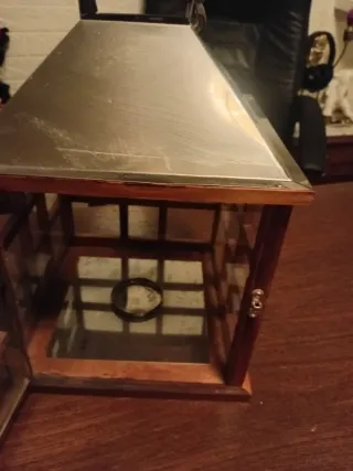 Farol de madera y metal para vela