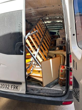 Mudanzas y transportes y limpiezas