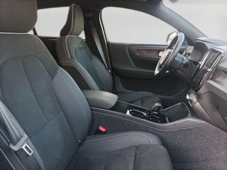 VOLVO C40 BEV 78KWH RECHARGE TWIN FIRST ED AWD 408 5P