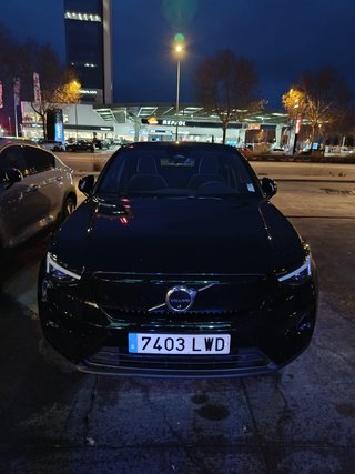 VOLVO C40 BEV 78KWH RECHARGE TWIN FIRST ED AWD 408 5P