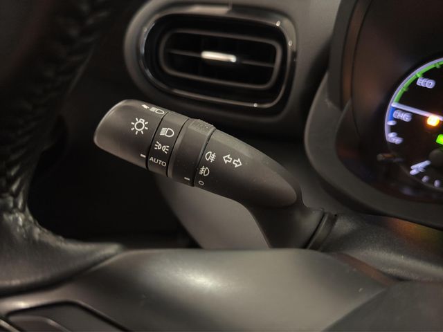 TOYOTA YARIS 1.5 VVT-I HEV ACTIVE TECH 116 5P