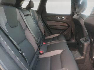 VOLVO XC60 2.0 T6 RECHARGE PLUS DARK AUTO 4WD 350 5P