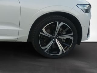 VOLVO XC60 2.0 T6 RECHARGE PLUS DARK AUTO 4WD 350 5P