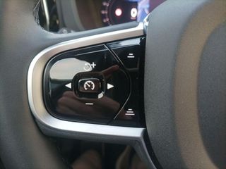 VOLVO XC60 2.0 T6 RECHARGE PLUS DARK AUTO 4WD 350 5P