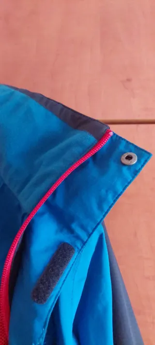 Chaqueta ligera Impermeable y cortavientos Quechua