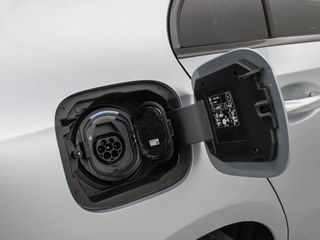 MERCEDES A-CLASS 1.3 A 250 E PHEV DCT 218 5P