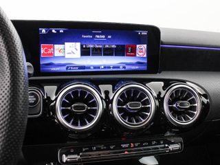 MERCEDES A-CLASS 1.3 A 250 E PHEV DCT 218 5P