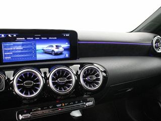 MERCEDES A-CLASS 1.3 A 250 E PHEV DCT 218 5P