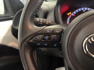 TOYOTA AYGO X 1.0 VVT-I PLAY 72 5P