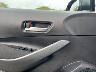 TOYOTA COROLLA SEDAN 1.8 HYBRID STYLE PLUS E-CVT 140 4P