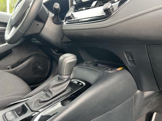 TOYOTA COROLLA SEDAN 1.8 HYBRID STYLE PLUS E-CVT 140 4P