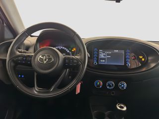 TOYOTA AYGO X 1.0 VVT-I PLAY 72 5P
