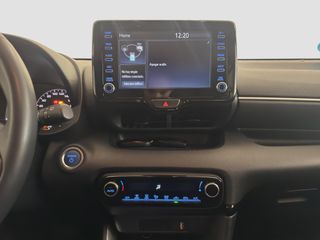 TOYOTA YARIS 1.5 VVT-I HEV ACTIVE TECH 116 5P