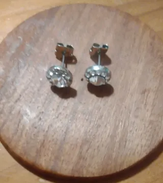 Pendientes de acero inoxidable con circonita