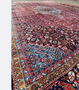 Alfombra persa hecha a mano