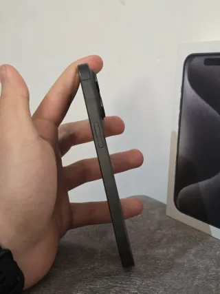 iPhone 15 Pro 128GB Negro/Gris