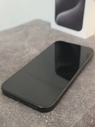 iPhone 15 Pro 128GB Negro/Gris