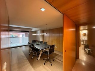 Oficina en alquiler en Eixample Nord – La Devesa en Girona