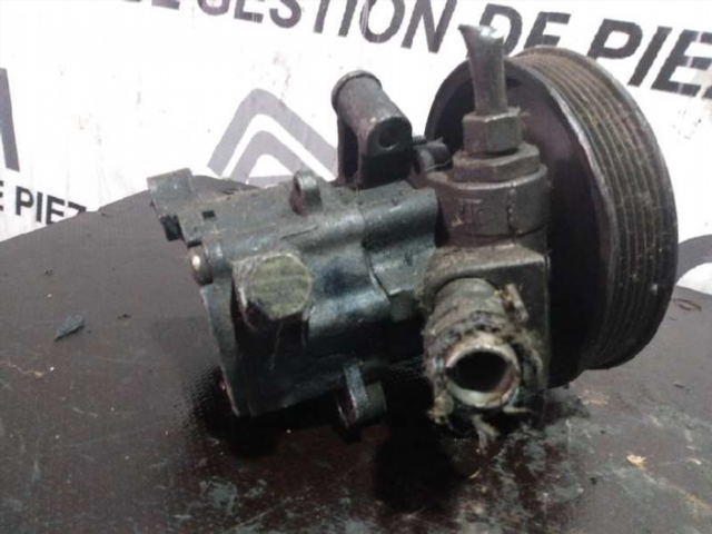 BOMBA SERVODIRECCION MERCEDES CLASE E (W210) FAMI