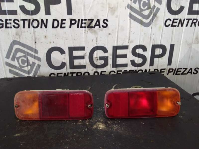 PILOTO TRASERO IZQUIERDO PARAGOLPES SUZUKI JIMNY