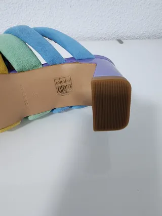 Sandalias de piel multicolor