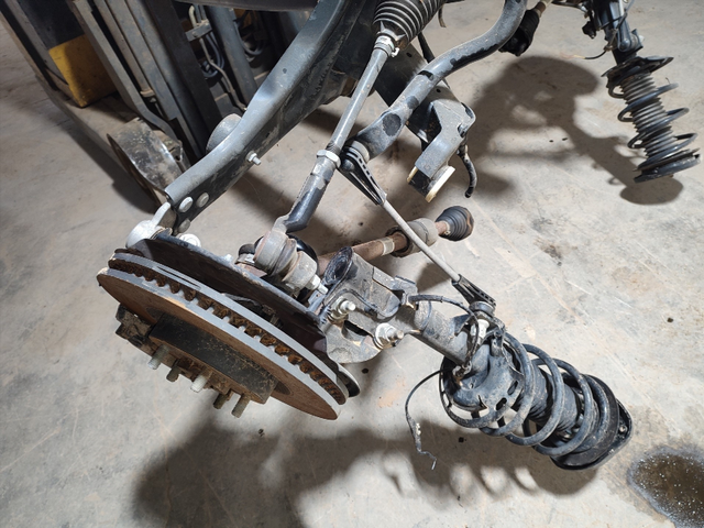 EJE DELANTERO / CUNA MOTOR FORD FOCUS Active | 11